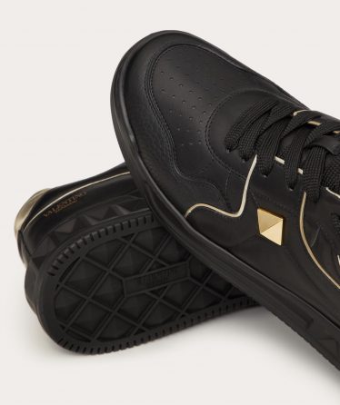 ONE-STUD-LOW-TOP-SNEAKER-IN-NAPPA-LEATHER